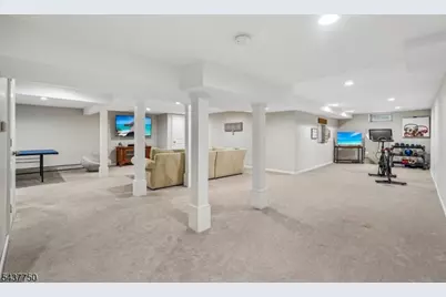 1 York Pl, North Caldwell, NJ 07006 - Photo 39