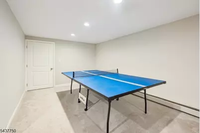 1 York Pl, North Caldwell, NJ 07006 - Photo 37
