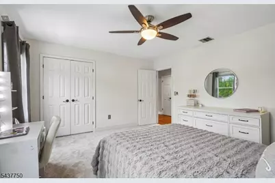 1 York Pl, North Caldwell, NJ 07006 - Photo 25