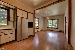 8 Brian Ct, Pequannock Township, NJ 07440 - Photo 9
