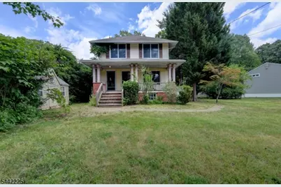 8 Brian Ct, Pequannock Township, NJ 07440 - Photo 3