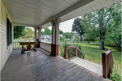 8 Brian Ct, Pequannock Township, NJ 07440 - Photo 5