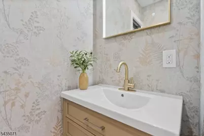 307 Hillside Ave, Nutley, NJ 07110 - Photo 21