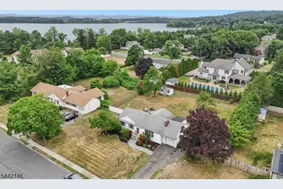 49 Pancake Hollow Dr, Wayne, NJ 07470 - Photo 35