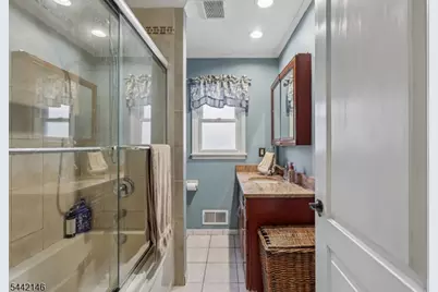 49 Pancake Hollow Dr, Wayne, NJ 07470 - Photo 21