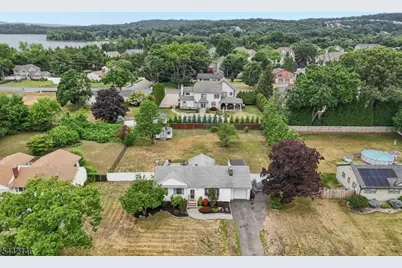 49 Pancake Hollow Dr, Wayne, NJ 07470 - Photo 33