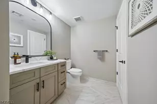 9 Farrand St, Bloomfield Twp., NJ 07003 - Photo 9