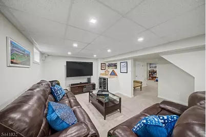 25 Lord Stirling Dr, Parsippany, NJ 07054 - Photo 37