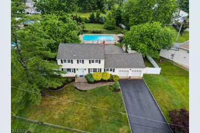 25 Lord Stirling Dr, Parsippany, NJ 07054 - Photo 3