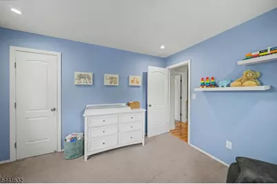 25 Lord Stirling Dr, Parsippany, NJ 07054 - Photo 31