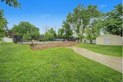 25 Lord Stirling Dr, Parsippany, NJ 07054 - Photo 43