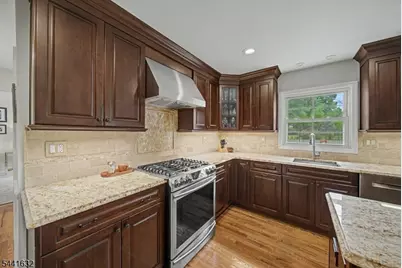 25 Lord Stirling Dr, Parsippany, NJ 07054 - Photo 11