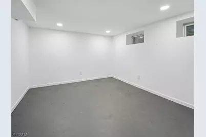 485 Valley Rd #2, Montclair, NJ 07043 - Photo 23