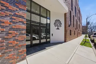 21 Lincoln Park, Newark, NJ 07102 - Photo 35