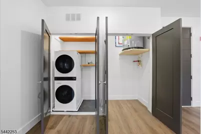 21 Lincoln Park #101, Newark, NJ 07102 - Photo 5
