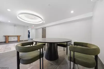 21 Lincoln Park #101, Newark, NJ 07102 - Photo 33