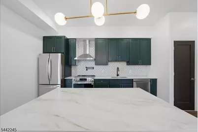 21 Lincoln Park #302, Newark, NJ 07102 - Photo 3