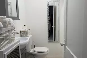 33 Grumman Ave, Newark, NJ 07112 - Photo 5
