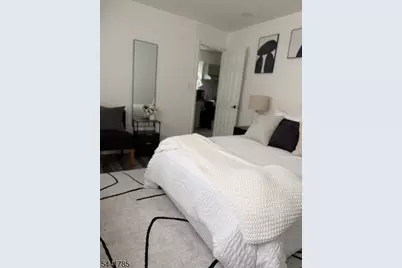 33 Grumman Ave #3, Newark, NJ 07112 - Photo 3