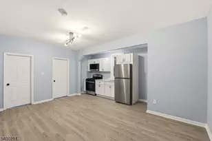 790 S 14th St, Newark, NJ 07108 - Photo 15