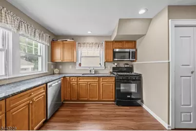 2 High St, Bloomfield, NJ 07003 - Photo 9