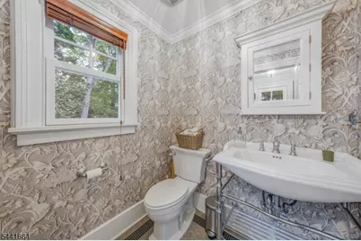 38 Glenside Rd, South Orange, NJ 07079 - Photo 17