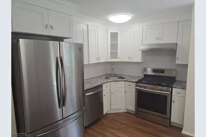 41 Arbor Cir, Bernards Township, NJ 07920 - Photo 7