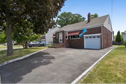 23 Elmwood Ter, Linden, NJ 07036 - Photo 39