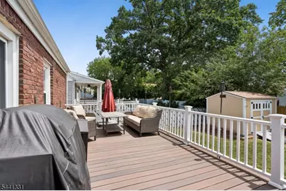 23 Elmwood Ter, Linden, NJ 07036 - Photo 33