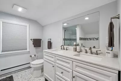 23 Elmwood Ter, Linden, NJ 07036 - Photo 25