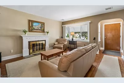 23 Elmwood Ter, Linden, NJ 07036 - Photo 3