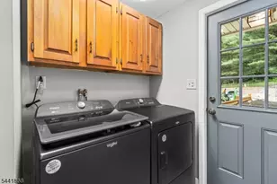 9 Ernella Dr, White Township, NJ 07823 - Photo 13
