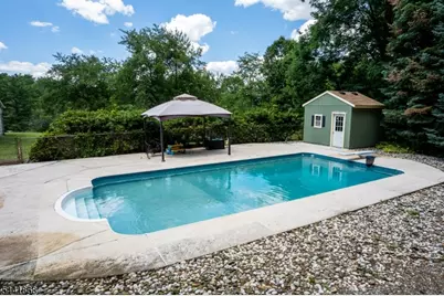 9 Ernella Dr, White Township, NJ 07823 - Photo 33