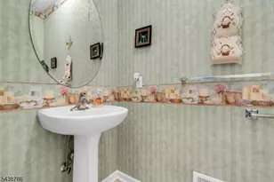 3 Silcox Pl, Franklin Township, NJ 08873 - Photo 9