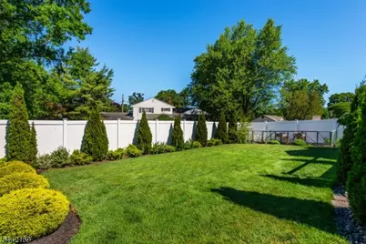 226 Winifred Dr, Totowa, NJ 07512 - Photo 29