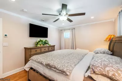 226 Winifred Dr, Totowa, NJ 07512 - Photo 21