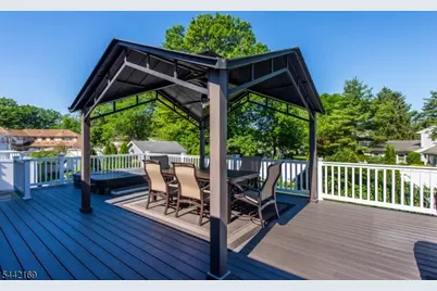 226 Winifred Dr, Totowa, NJ 07512 - Photo 25
