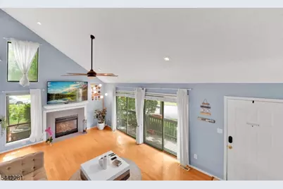 203 Kingsberry Dr, Franklin Township, NJ 08873 - Photo 21