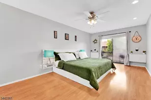 203 Kingsberry Dr, Franklin Township, NJ 08873 - Photo 11