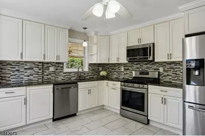587 Woodland Ave, Mountainside, NJ 07092 - Photo 11