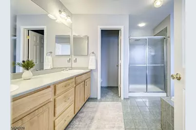 10 Jockey Ln, Raritan Township, NJ 08822 - Photo 21