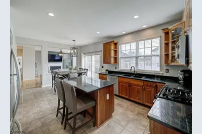 10 Jockey Ln, Raritan Township, NJ 08822 - Photo 3