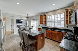 10 Jockey Ln, Raritan Township, NJ 08822 - Photo 3
