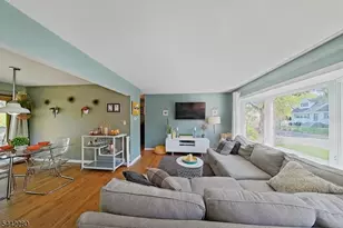 49 Parkway, Little Falls Township, NJ 07424 - Photo 5