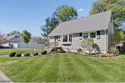 49 Parkway, Little Falls Township, NJ 07424 - Photo 1