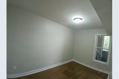 590 Hunterdon St, Newark, NJ 07108 - Photo 15