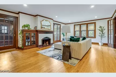 35 Woodland Road, Millburn, NJ 07078 - Photo 9