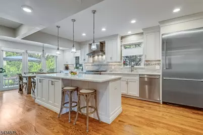 35 Woodland Road, Millburn, NJ 07078 - Photo 17