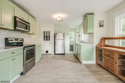 2 Hicks Ave, Newton, NJ 07860 - Photo 9