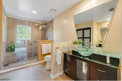 27 Harvest Ln, Livingston, NJ 07039 - Photo 31
